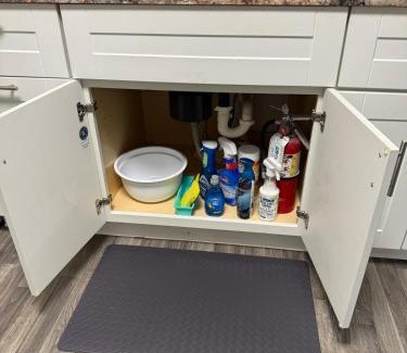 Golden Glades - The Woods Apartment | Cozy Apt min to Mayo Beaches Free Wi-Fi Coffee Tea