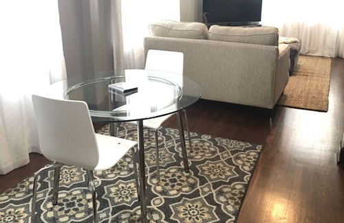 Warren Apartment | Cozy Apt. WIFI, Monthly Rates, Full Kitchen, near Eastwood Mall, restaurants