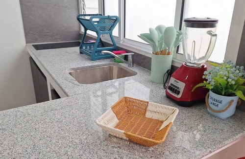 Parque Lefevre Apartment | Cozy Apt+WiFi+Kitchen+AC+Laundry+TV+Parking@Panamá