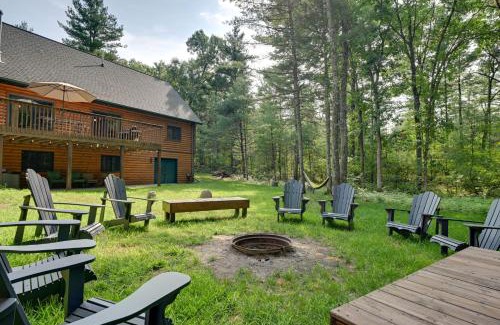 Arkdale House | Cozy Arkdale Wood Cabin Near Petenwell Lake!