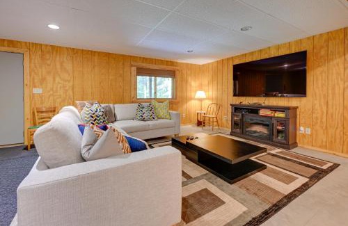 Arkdale House | Cozy Arkdale Wood Cabin Near Petenwell Lake!