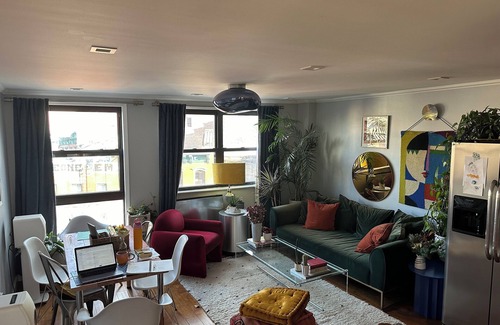 Chinatown Apartment | Cozy art + plant filled 2-bedroom apartment in historic Dimes Square