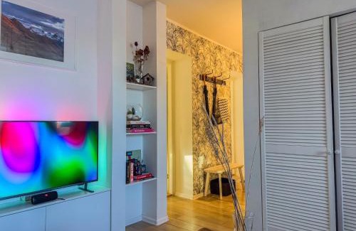 Tondi Apartment | Cozy & artsy apartment, dedicated office room & walk-in closet!