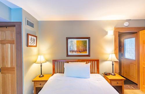 Truckee Apartment | Cozy Aspen Grove 2 bed 2 bath condo