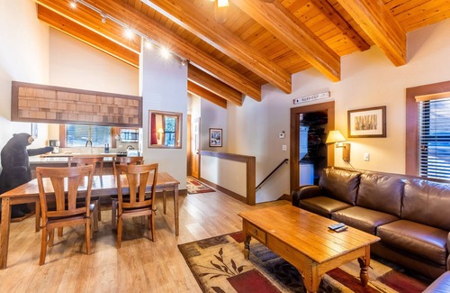Truckee Condo | Cozy Aspen Grove 2 bed 2 bath by RedAwning