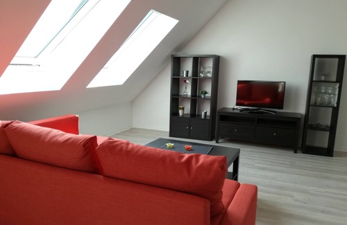 Oldersum Apartment | Cozy attic apartment (46 m²) new building, near the canal/hiking and cycling