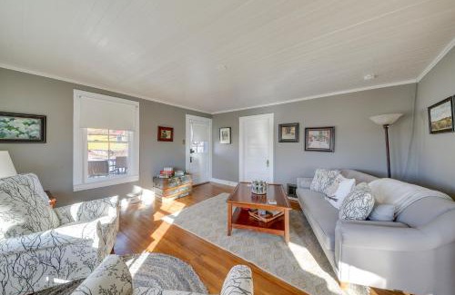 Augusta House | Cozy Augusta Home with Porch Walk to Katy Trail!