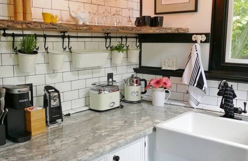 Fremont Cottage | Cozy Banana Cabana w/soaking tub heated floors in secluded garden