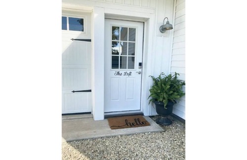 Pocomoke City House | Cozy Barn Loft: Country Views & Central to Beaches