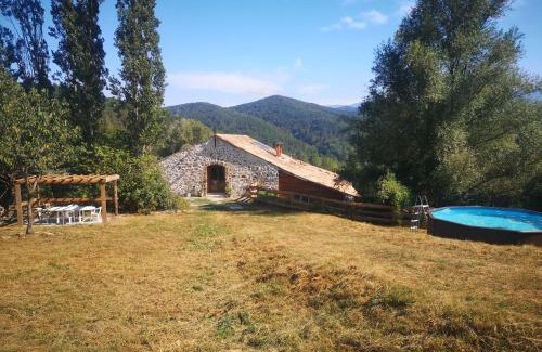 La Penne House | Cozy Barn Retreat in La Penne
