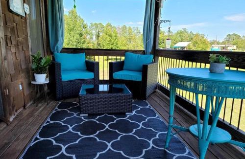 Georgia Coast House | Cozy Barn Stay: A Perfect Retreat for Animal Lovers in Danville, Georgia