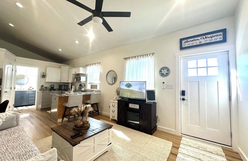 Amelia Court House House | Cozy Barndominium Guest Home
