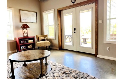 Marietta House | Cozy Barndominium on 100-Acre MW3 Ranch