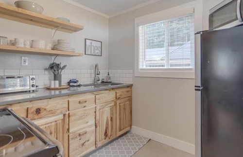Mount Hood Village Apartment | Cozy Basecamp Near Skiing, Pets - Mt Air 13