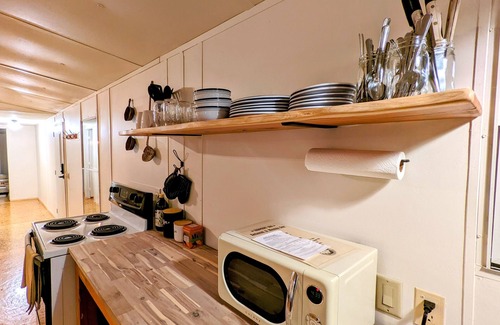 Sequatchie House | Cozy basecamp minutes from waterfalls, hiking and climbing