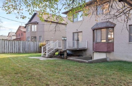 Dollard-des-Ormeaux Apartment | Cozy basement in central ddo closer to airport