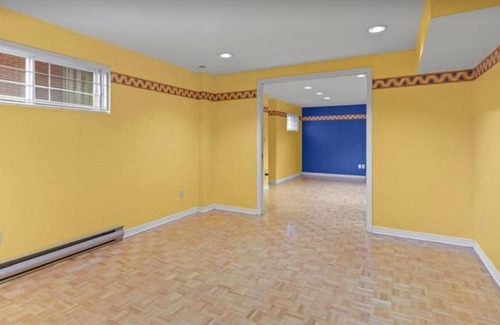Dollard-des-Ormeaux Apartment | Cozy basement in central ddo closer to airport