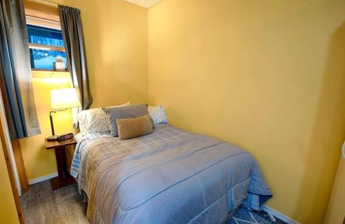 Fairbanks Apartment | Cozy Basement Apartment Executive Retreat