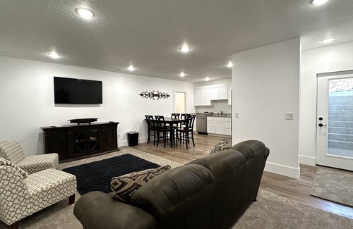Nephi Apartment | Cozy Basement Apartment with private entrance.