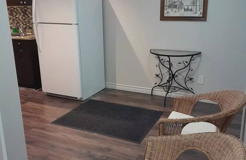 Bramalea Apartment | Cozy Basement Suite in Brampton