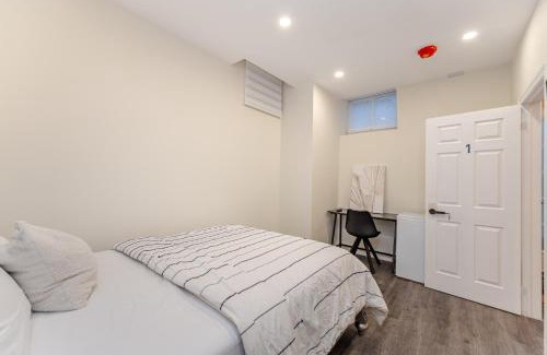 Oakville House | Cozy basement suites Oakville