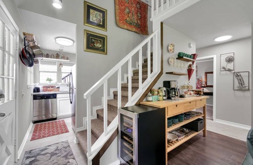 Cape Royale Cottage | Cozy Bavarian Style Cottage