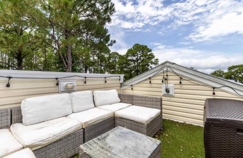 Freeport House | Cozy Bay Retreat - 2BR & Rooftop Views