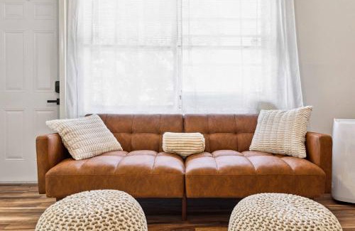 Ballast Point House | Cozy Bayshore - A Perfectly Located Paradise