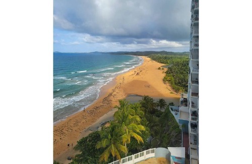 La Pared Apartment | Cozy Beach Apartment With Private Beach Access Close To Local Gastronomy.