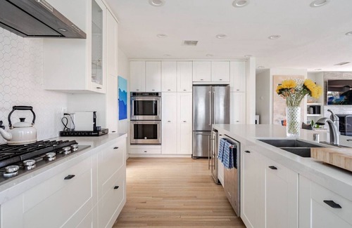 North Pacific Beach House | Cozy Beach Bungalow - Newly Remodeled! - Outdoor Dining and AC