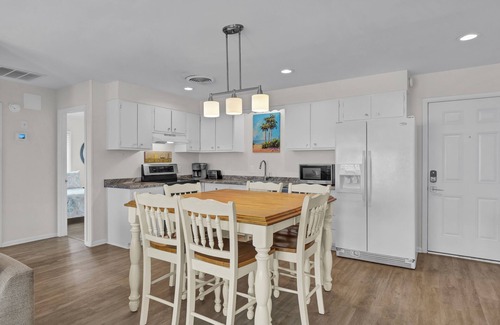 Shell Island House | Cozy beach cottage with a beautiful ocean view!