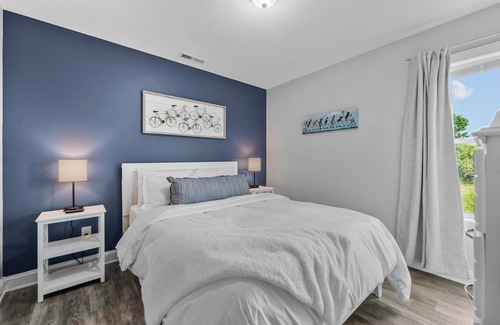 Colington Apartment | Cozy beach get away situated between the ocean and sound. Pet friendly!