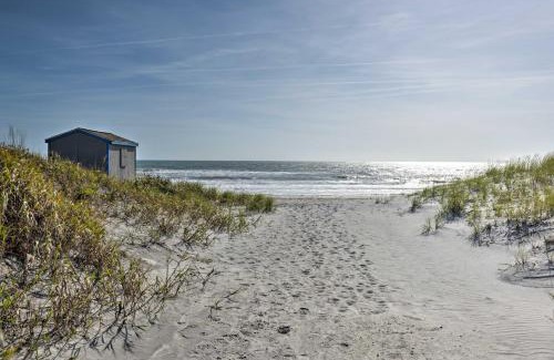 Brigantine House | Cozy Beach Getaway about 6 Mi to Atlantic City!