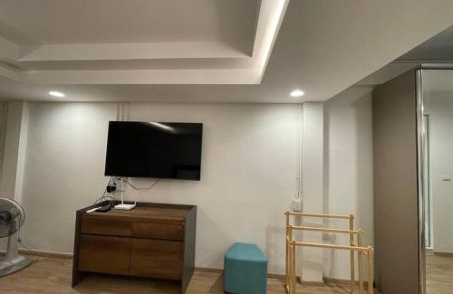 Pratumnak Hill House | Cozy&Beach House-2BRs, Beach, Walking St, Pier