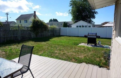 Old Lyme House | Cozy Beach House - Available year round
