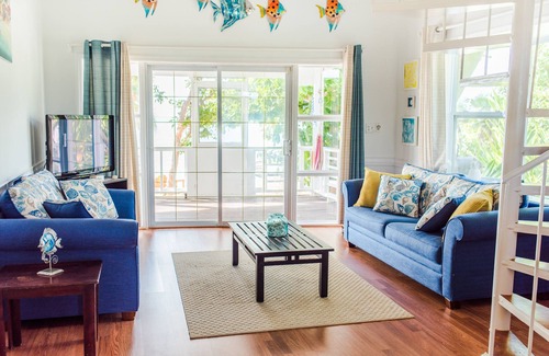 Leeward Settlement Cottage | Cozy Beach House 2 on Kite Boarding Beach. Silver Palm Cottage #2