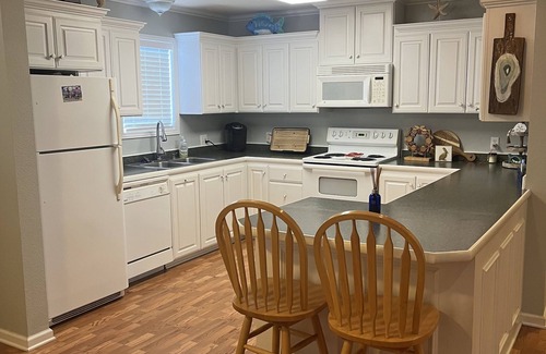Grand Isle House | Cozy beach house