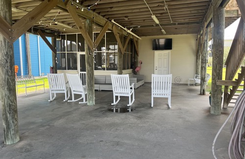 Grand Isle House | Cozy beach house