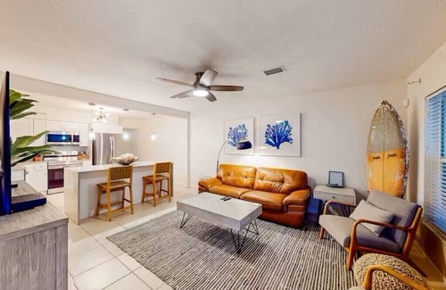 Convair Cove House | Cozy Beach Retreat: Walk to Cocoa Beach