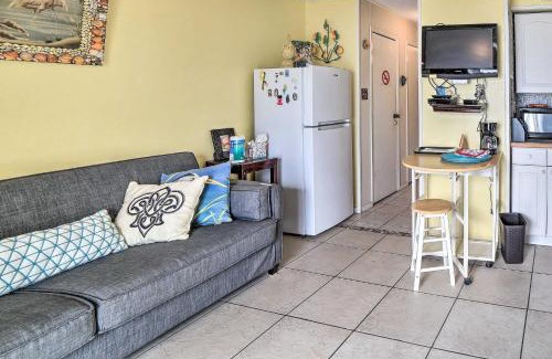 North Beach Apartment | Cozy Beach View Getaway with Resort Amenities!