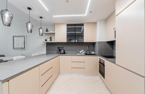 Dubai Marina Apartment | Cozy Beachside 1-bedroom in Murjan