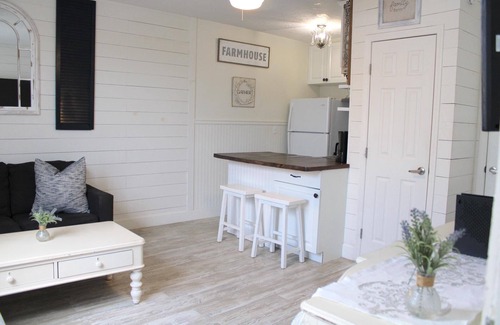 New Smyrna Beach Apartment | Cozy Beachside Cottage Studio