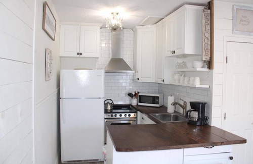 New Smyrna Beach Apartment | Cozy Beachside Cottage Studio