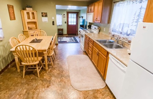 Seeley Lake Cabin | Cozy Bear Cabin