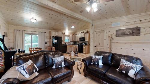 Pigeon Forge House | Cozy Bear Den cabin