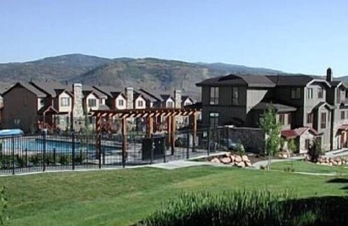 Bear Hollow Village Condo | Cozy Bear Hollow Condo Near Slopes, Olympic Park, Shops & Year-Round Activities