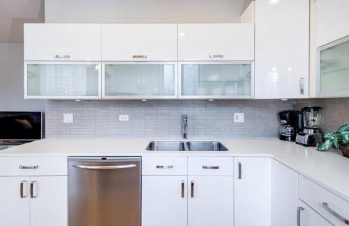 River North Apartment | Cozy Beautiful Downtown Unit CHI in Prime River North Location near Mag Mile - 2