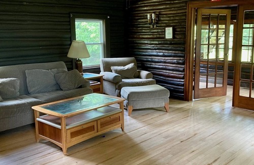Hale Other | Cozy Beautiful log cabin situated on acreage next to East Stylus Lake