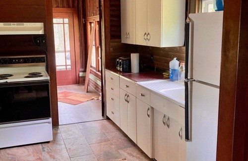 Hale Other | Cozy Beautiful log cabin situated on acreage next to East Stylus Lake