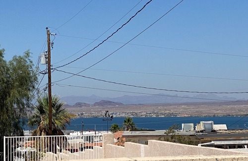 Lake Havasu City House | Cozy beautiful Lake view home with plenty of space for your family.